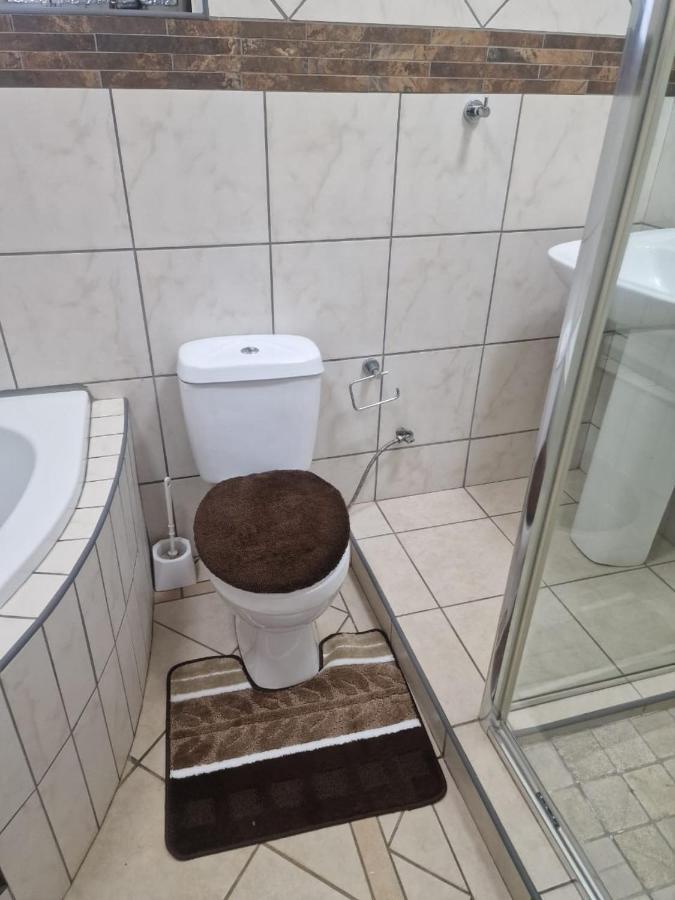 Pinto City Motel Kempton Park Buitenkant foto