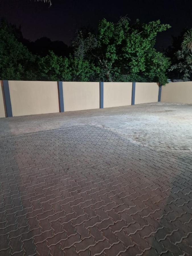 Pinto City Motel Kempton Park Buitenkant foto