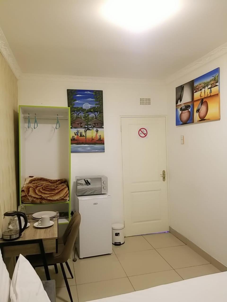 Pinto City Motel Kempton Park Buitenkant foto